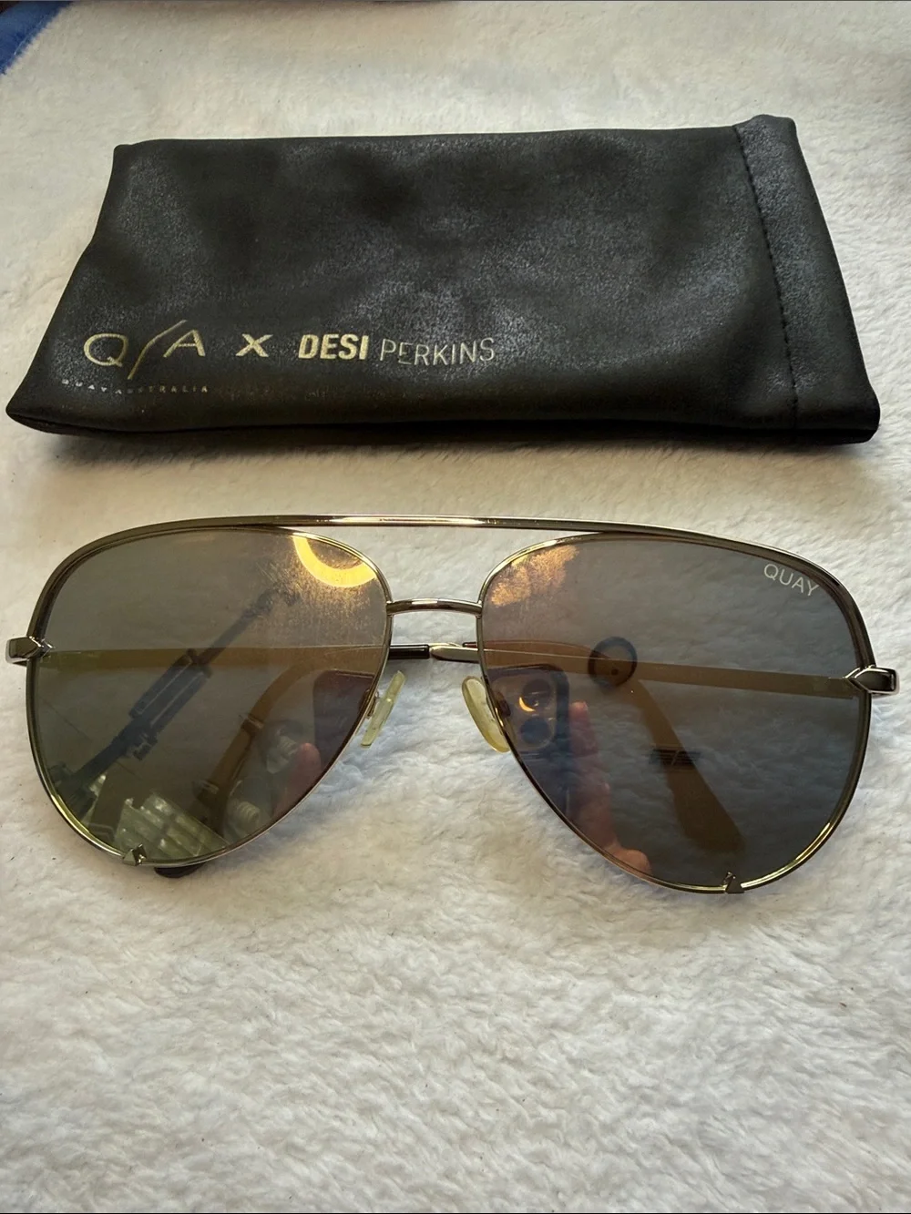 Quay X Desi Perkins HIGH KEY Sunglasses Silver Metal Frames Mirror Lens